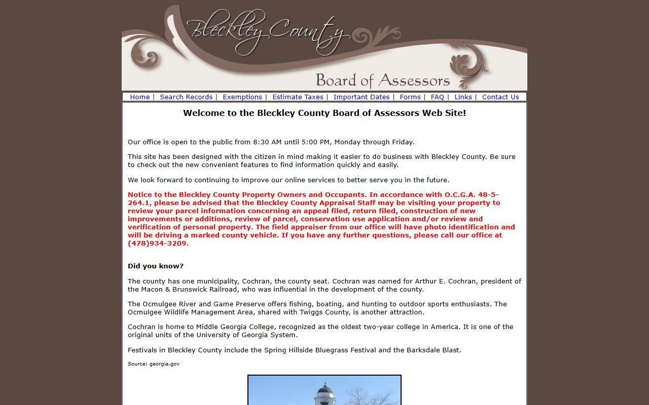 Cochran Georgia downtown area in Bleckley County showing the county seat