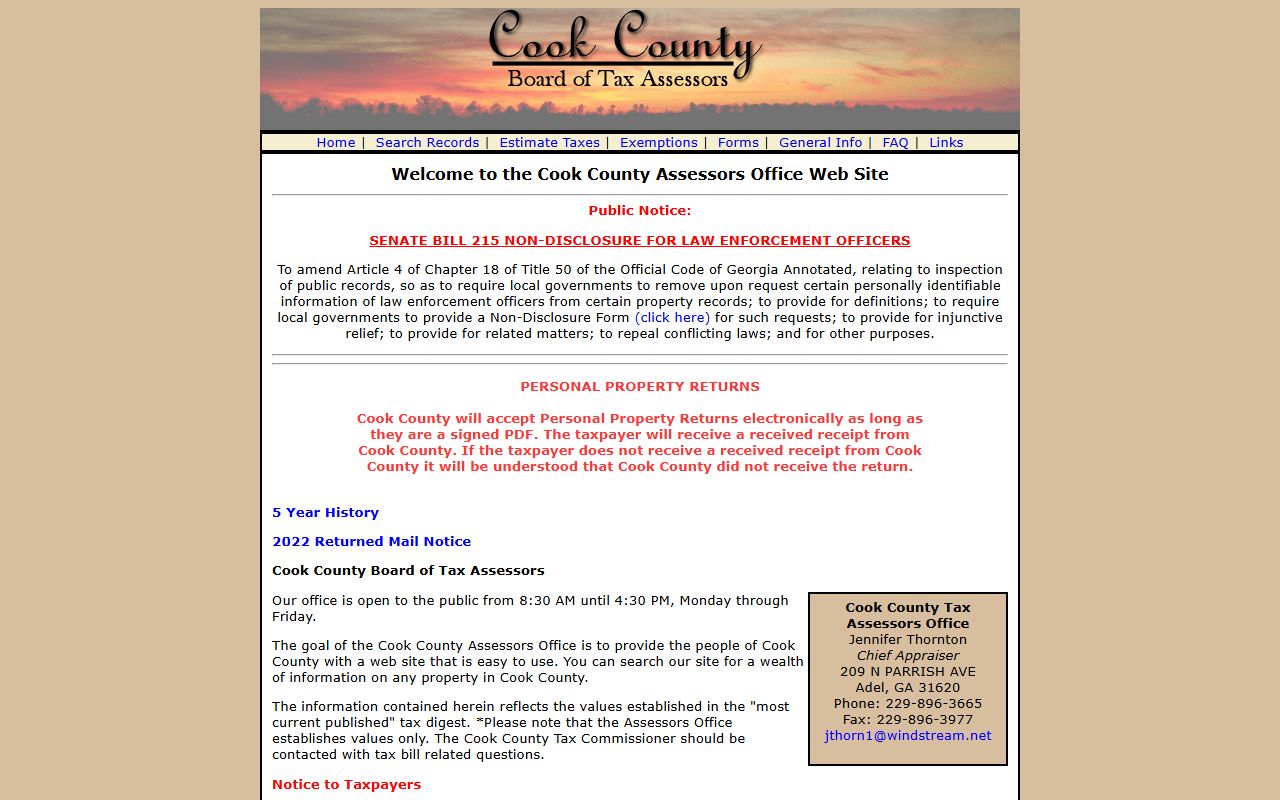 Adel Georgia showing downtown area and Cook County government services